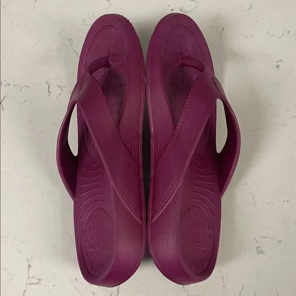 NUUSOL WOMEN'S CASCADE RECOVERY FLIP FLOP Size 8 CA-Dusty Rose ?